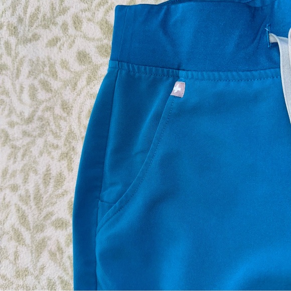 Figs Zamora Joggers Scrub Pants Pacific Blue Size XXS - Picture 3 of 6